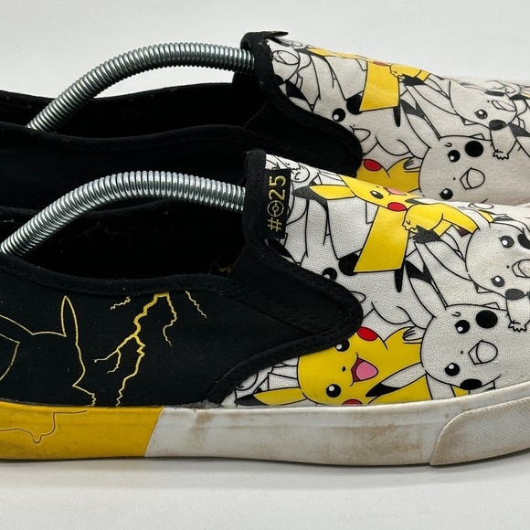 Pokemon Pikachu Shoes‎ Canvas Slip Ons Men\'s New Groundup Size 11.5 main image 5
